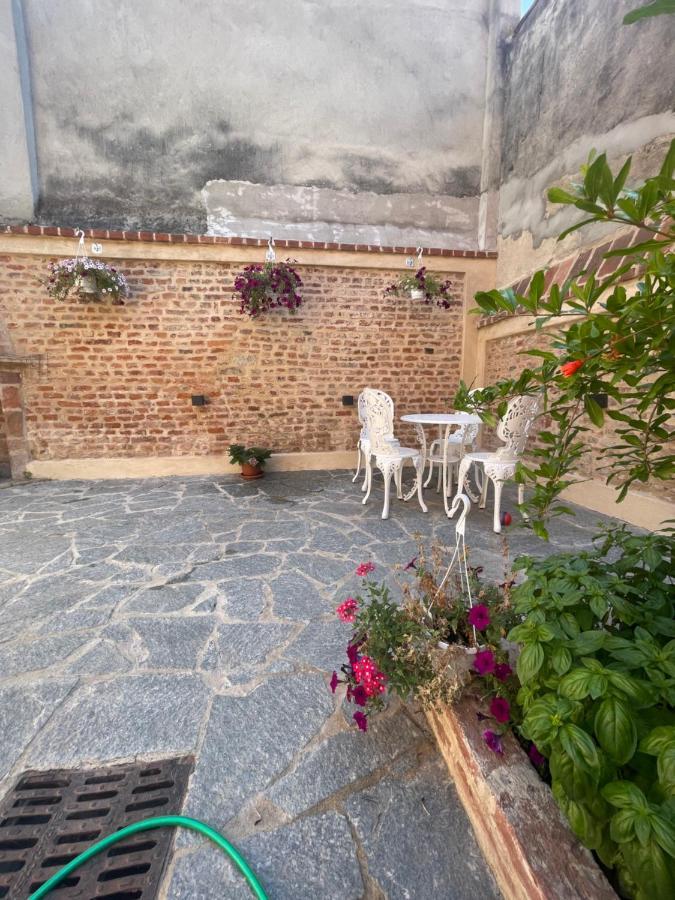 Residenza Nikol Appartamento Giulia Казале Монферато Екстериор снимка